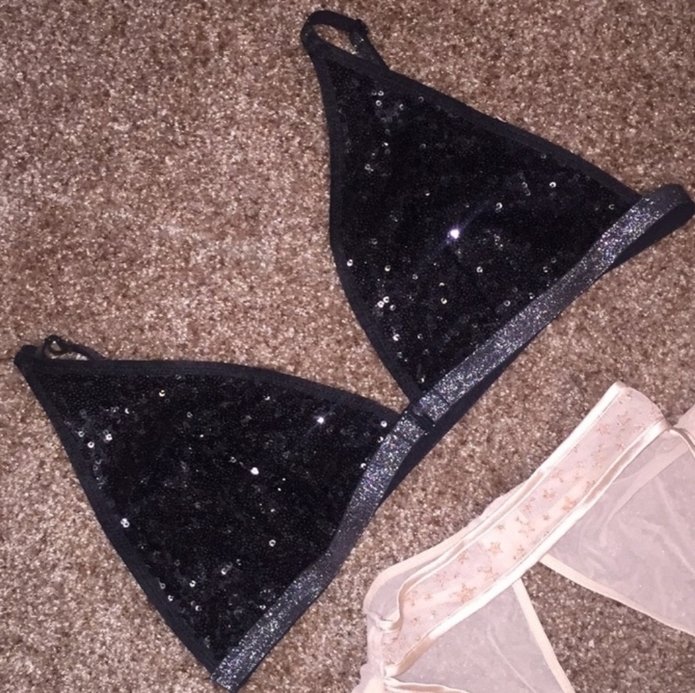 VS Black Sequin Front Snap XL Bra
